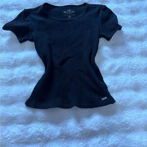 Hollister Women's Black Short Sleeve Tee